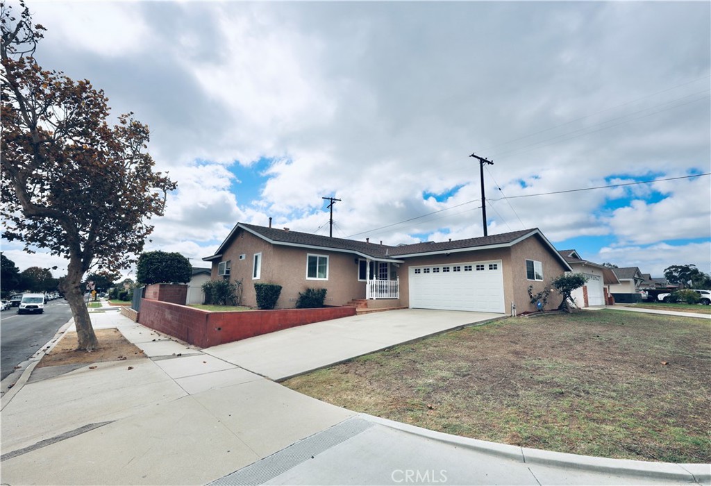 22805 Caroldale Avenue, Carson, CA 90745