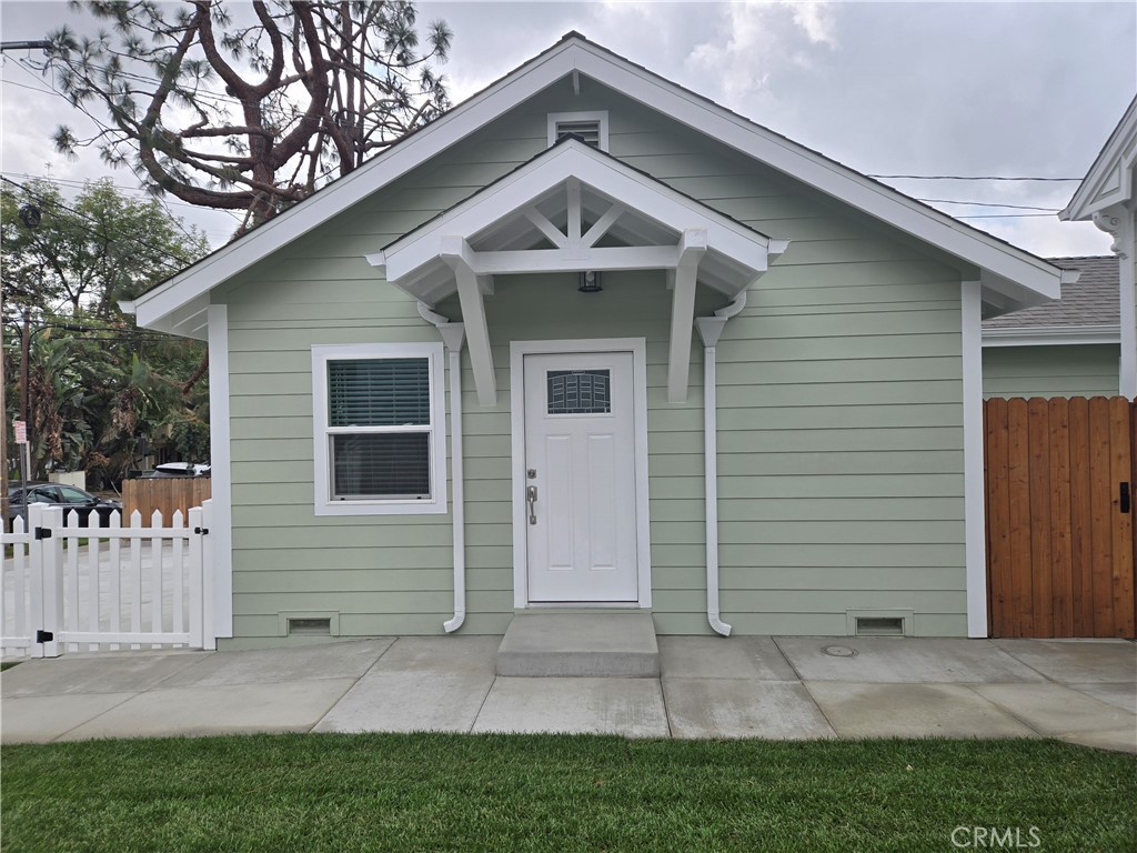 119 Norumbega Drive, #1, Monrovia, CA 91016