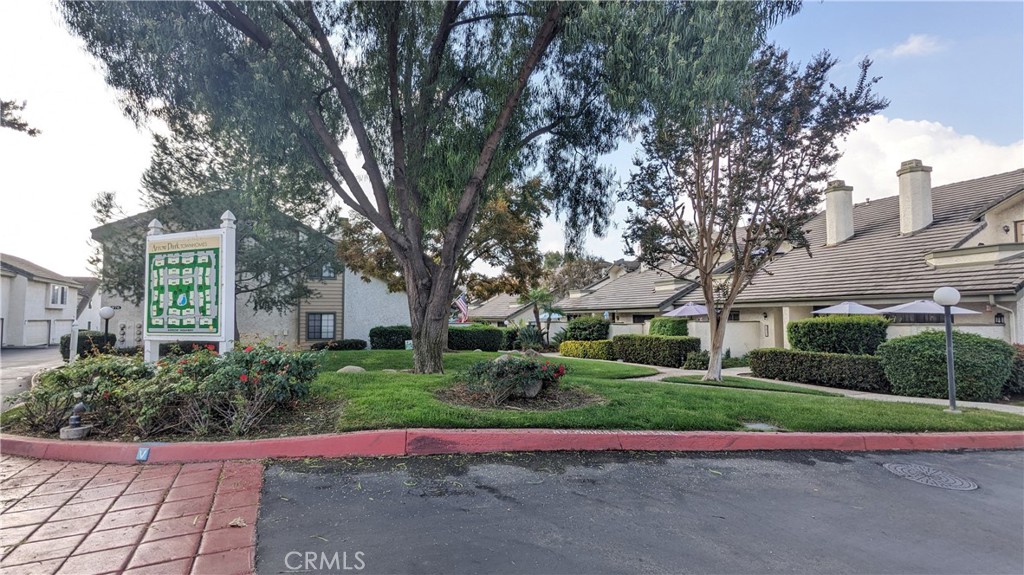 978 W Arrow , #B, Upland, CA 91786