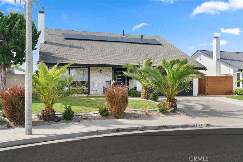 21441 Fleet Lane, Huntington Beach, CA 92646