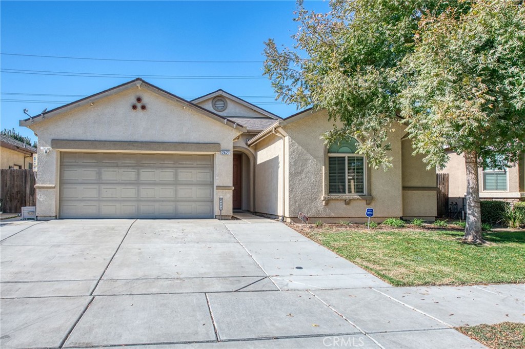 2427 S Laguna Court, Visalia, CA 93292