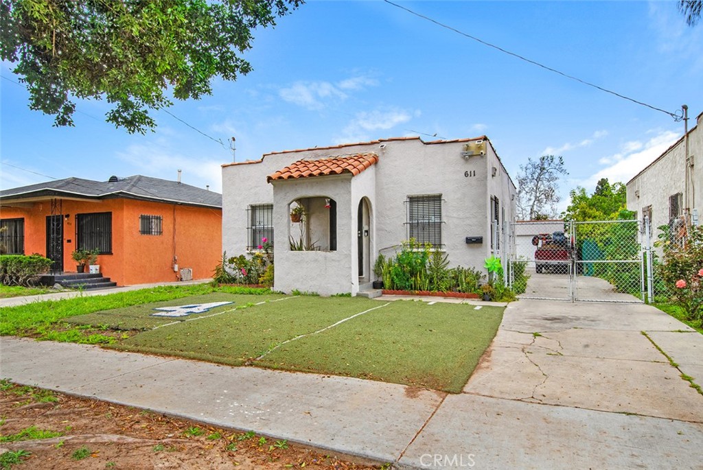 611 W 91St Street, Los Angeles, CA 90044