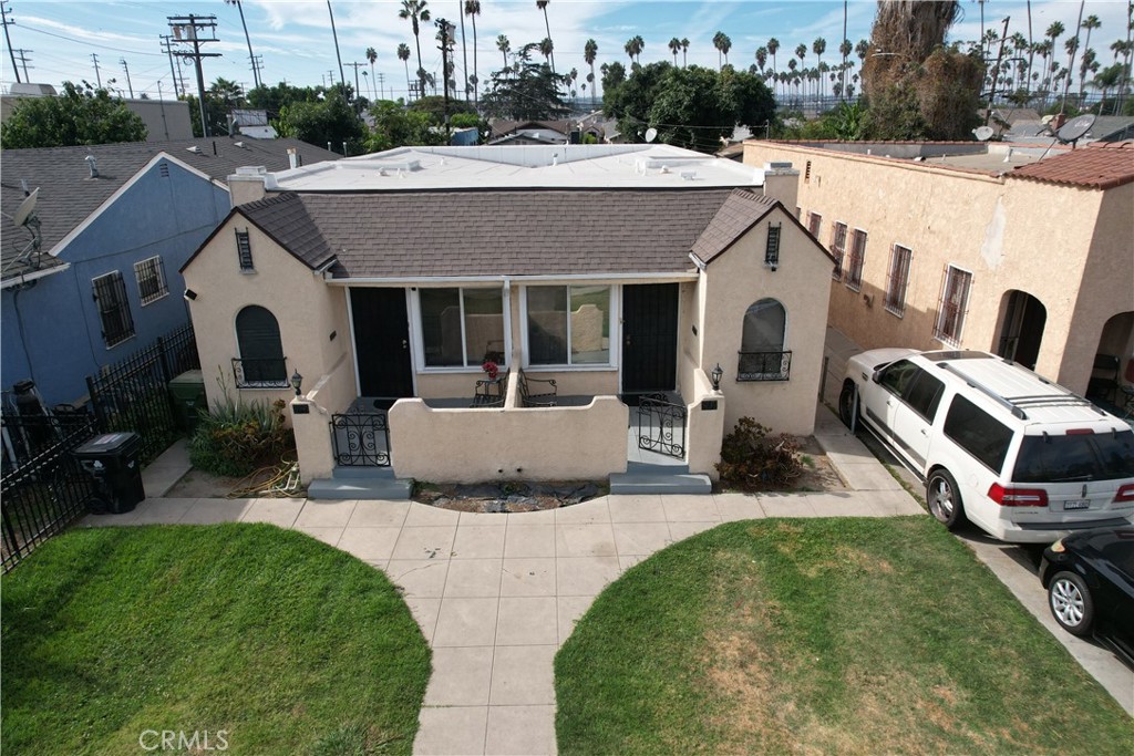 5739 S St Andrews Place, Los Angeles, CA 90062