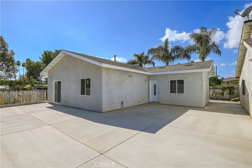 10498 Mull Avenue, Riverside, CA 92505