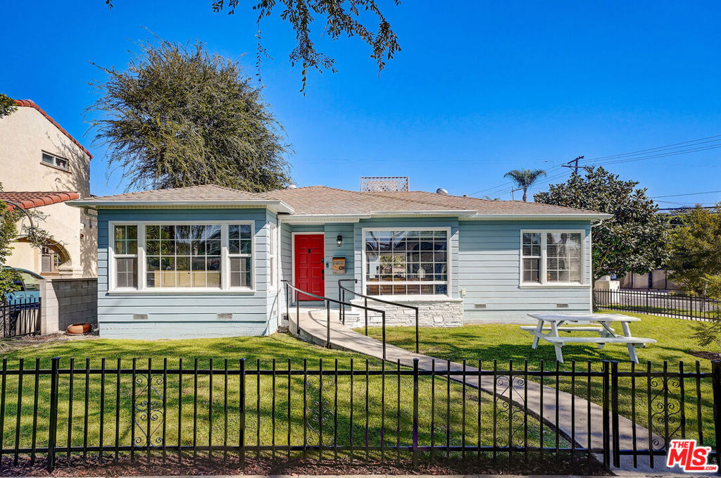 4294 Vinton Avenue, Culver City, CA 90232