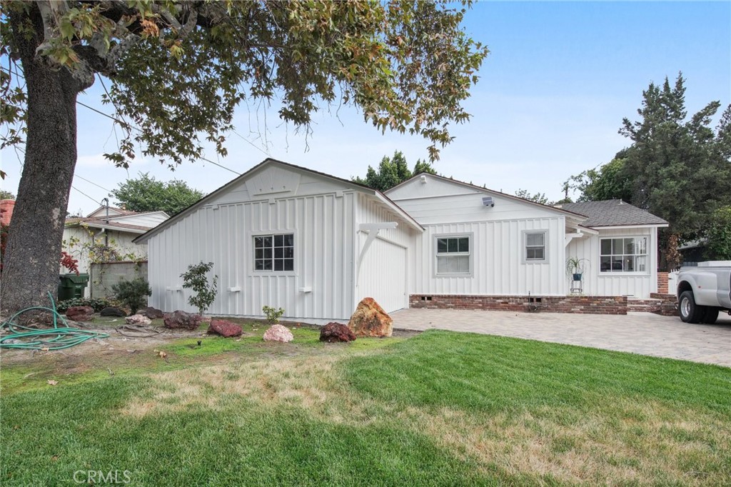 5916 Bucknell, Valley Village, CA 91607