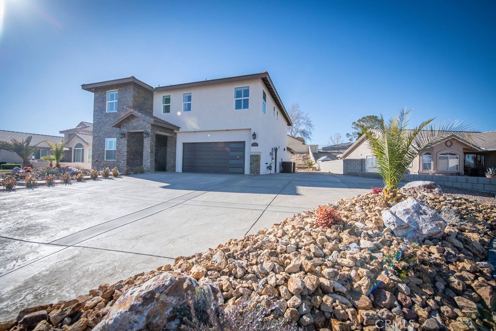 27404 Outrigger Lane, Helendale, CA 92342