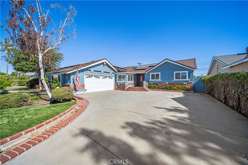 9654 Valjean Avenue, North Hills, CA 91343