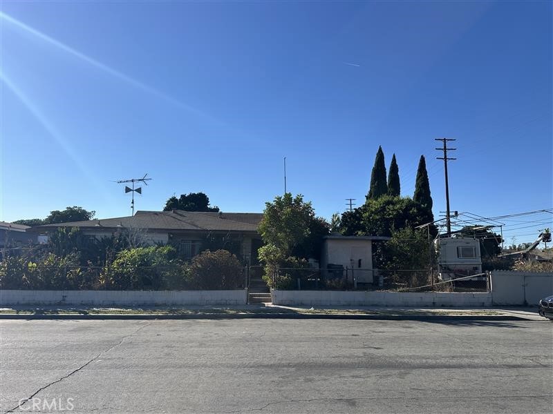 7509 Parmelee Avenue, Los Angeles, CA 90001