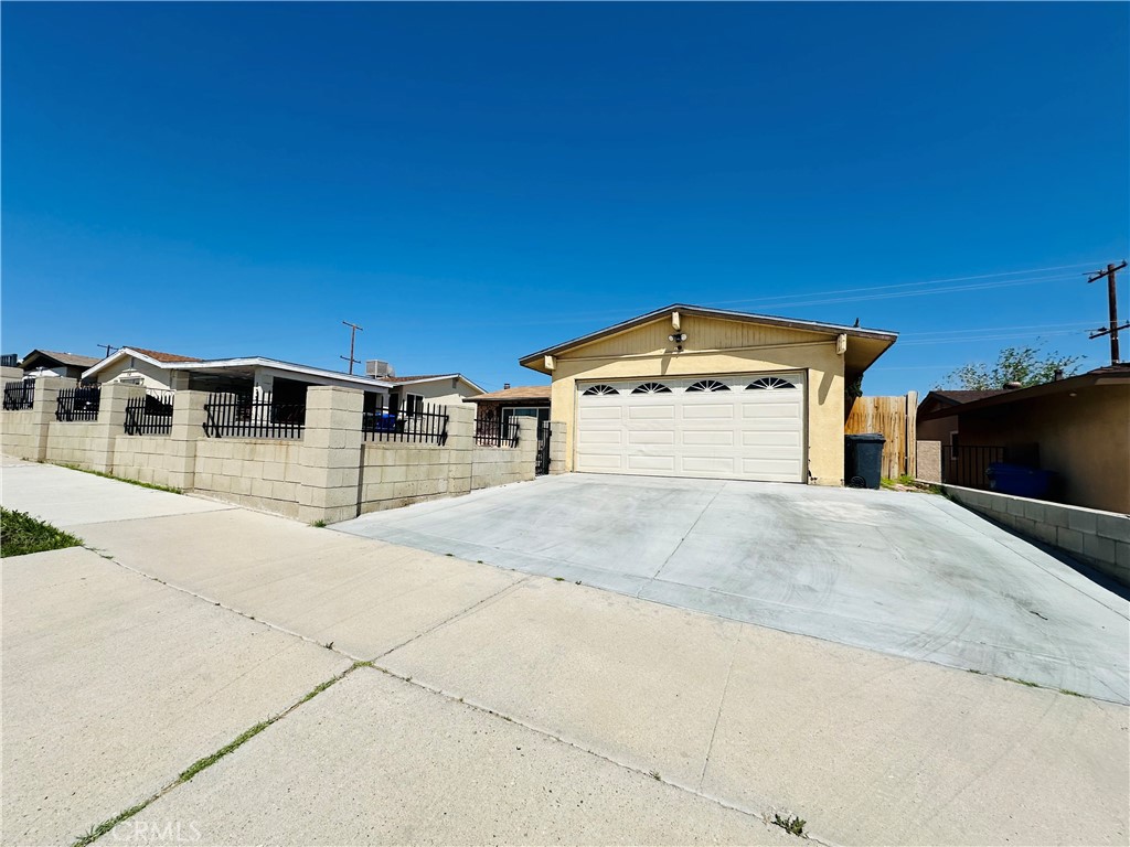 1729 Forane Street, Barstow, CA 92311