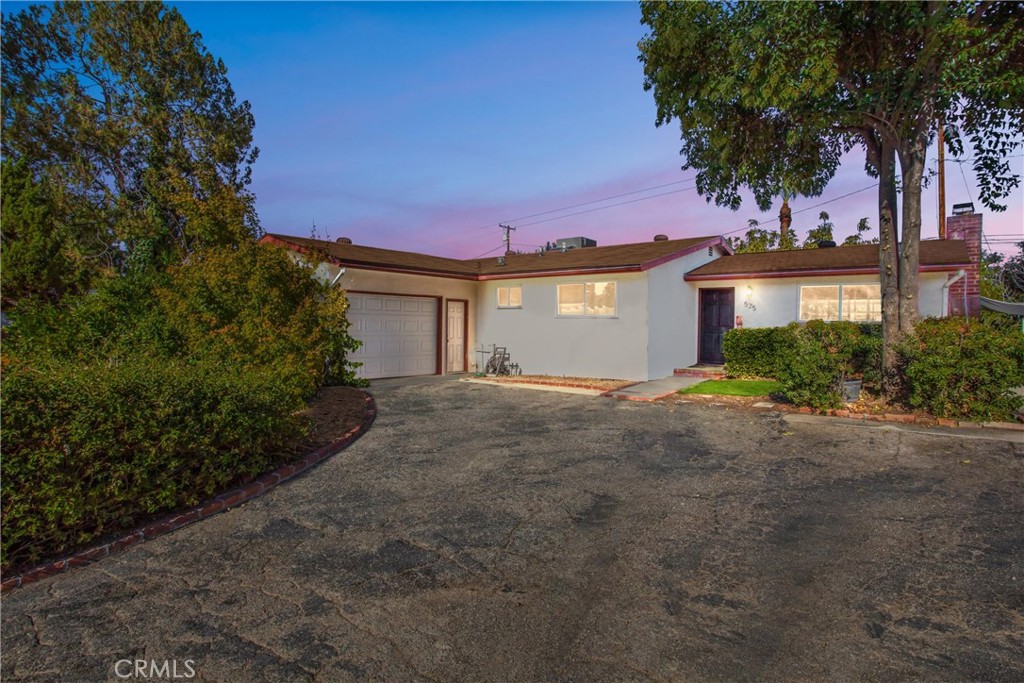 525 Esther Way, Redlands, CA 92373