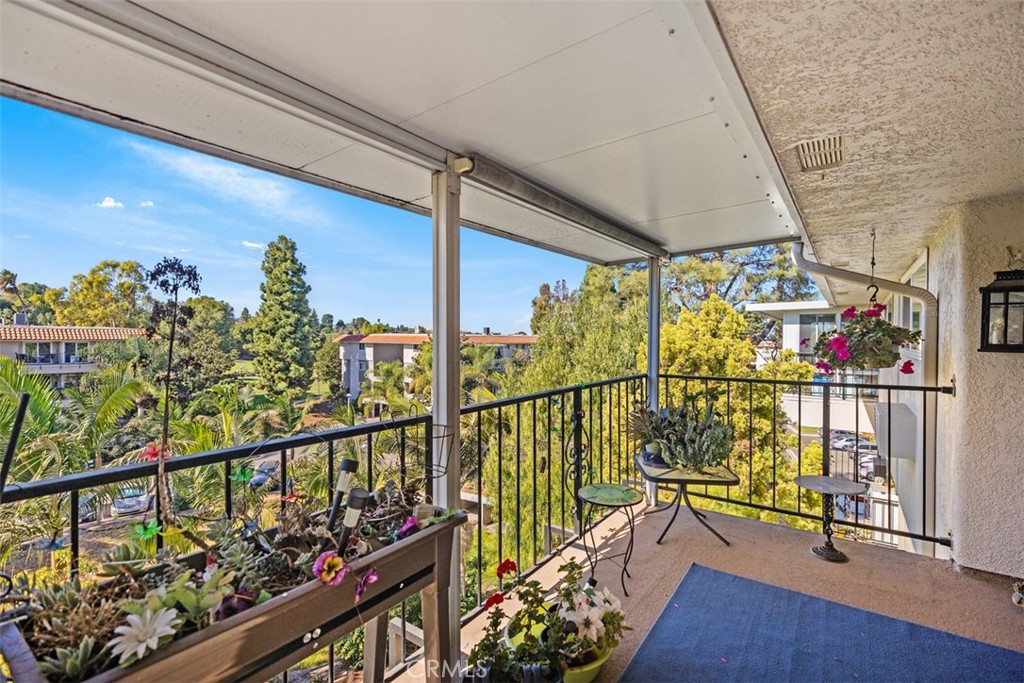 2393 Via Mariposa West , #3C, Laguna Woods, CA 92637