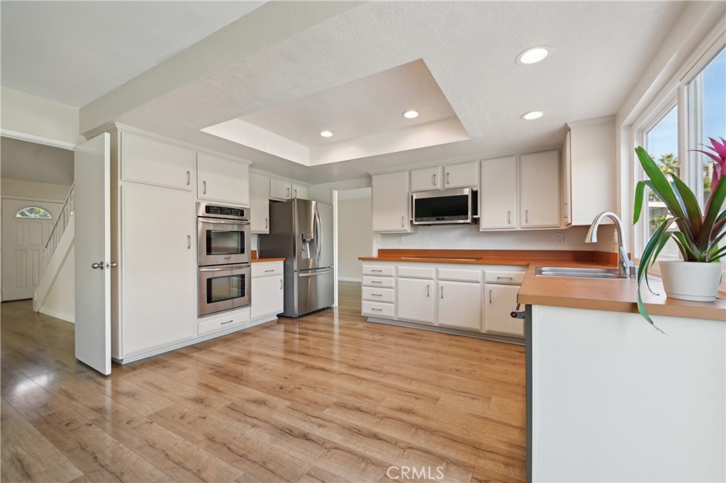 19032 Bridgeway Lane, Huntington Beach, CA 92646