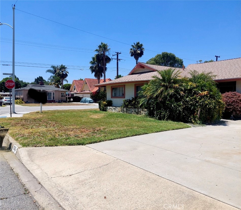 525 S Gretta Avenue | Similar Property Thumbnail