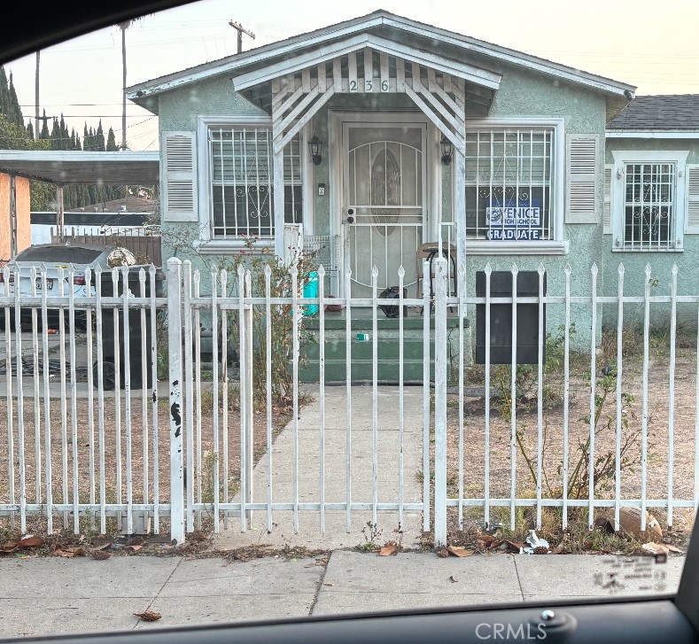 236 East 103Rd Street, Los Angeles, CA 90003