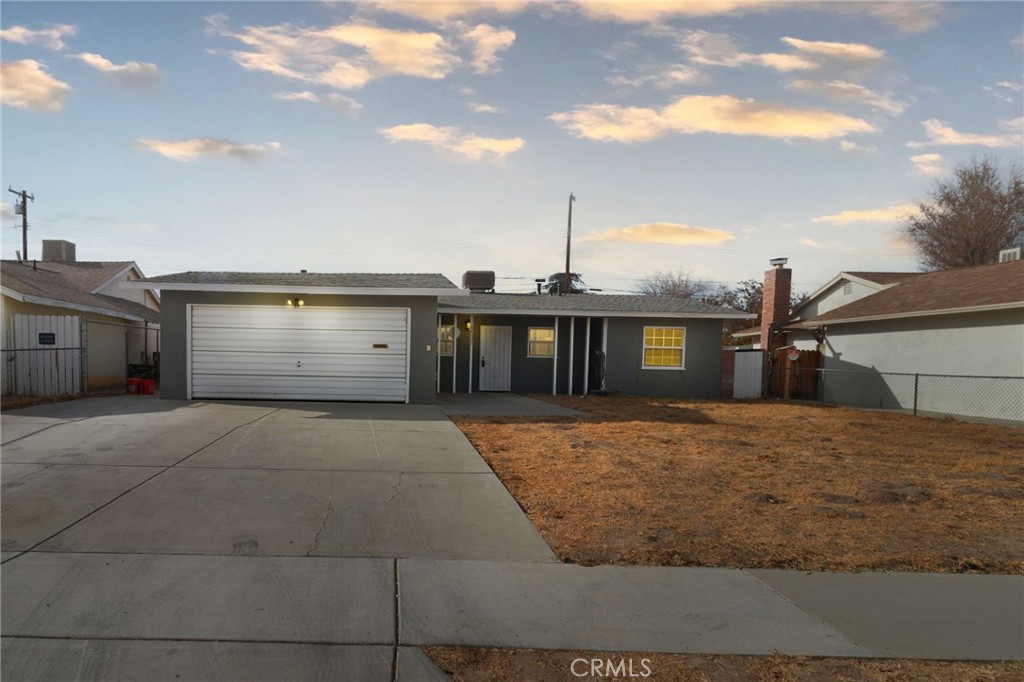 44327 22Nd Street, Lancaster, CA 93536