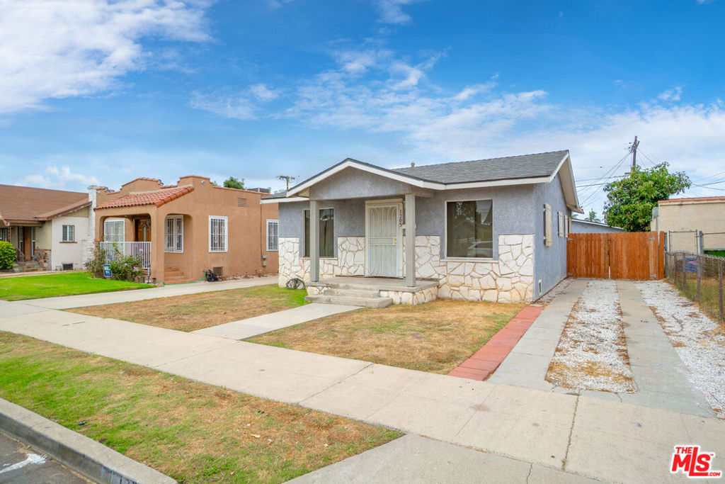 1205 W 65Th Place, Los Angeles, CA 90044