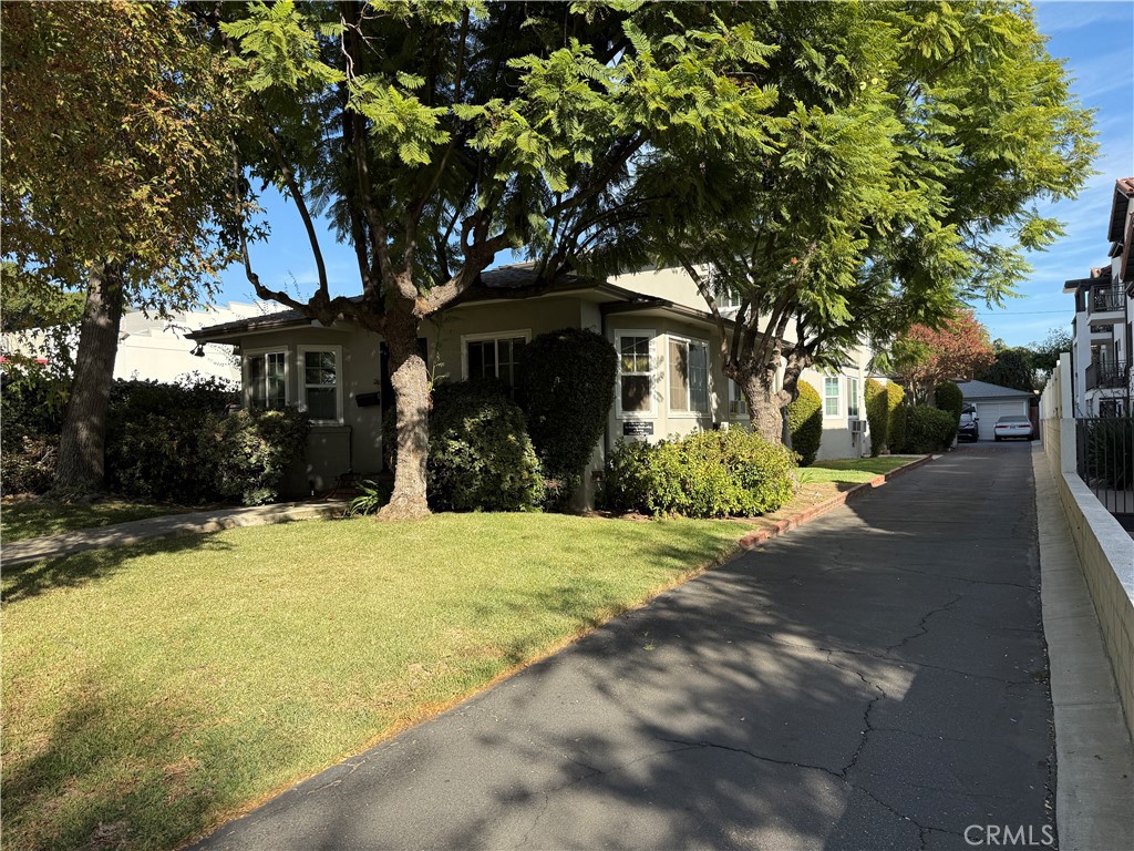 50 S Vinedo Avenue, #E, Pasadena, CA 91107