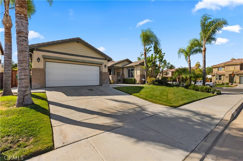 23703 Tatia Drive, Murrieta, CA 92562