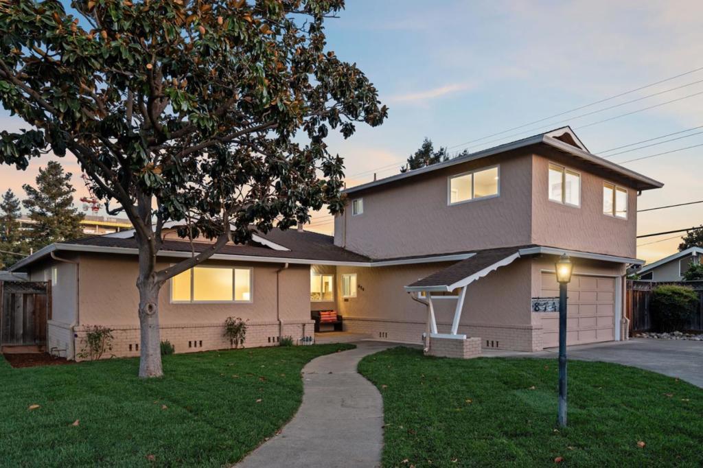 874 Greenbay Court, San Jose, CA 95128