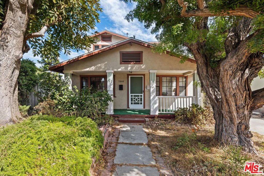 3444 Redwood Avenue, Los Angeles, CA 90066