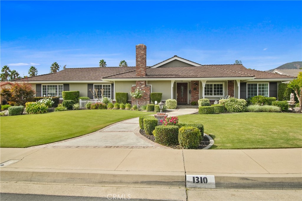 1310 Pebble Springs Lane, Glendora, CA 91741