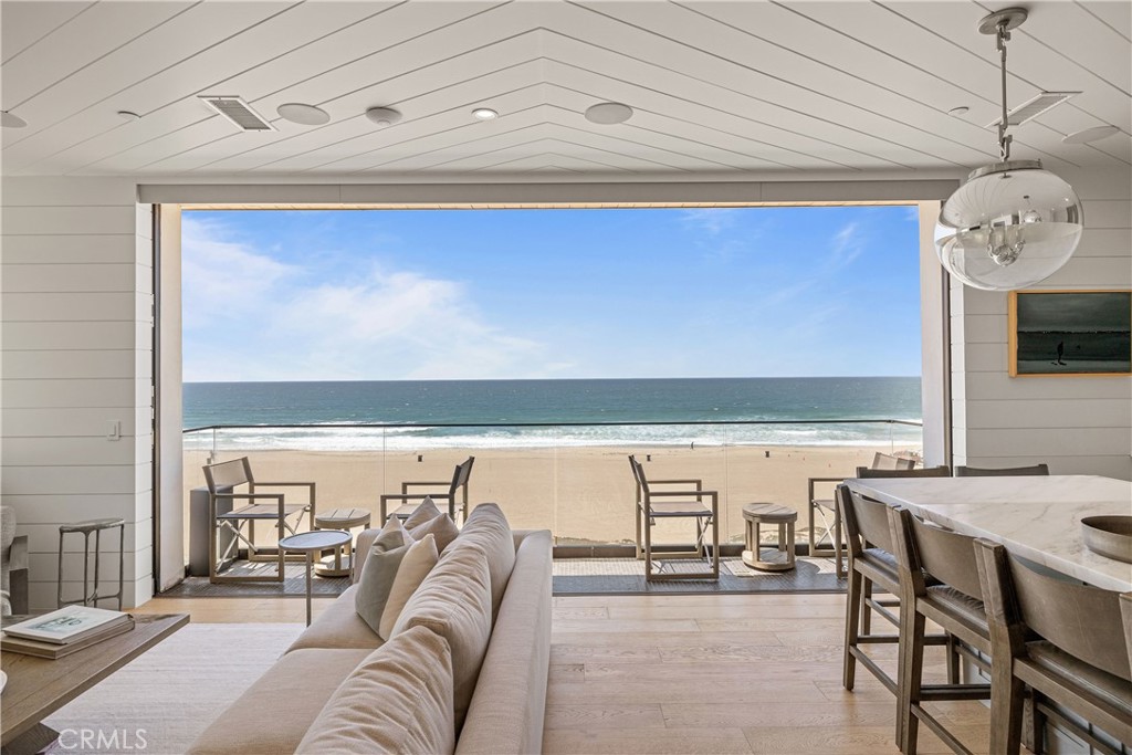 2200 The Strand , #B, Manhattan Beach, CA 90266