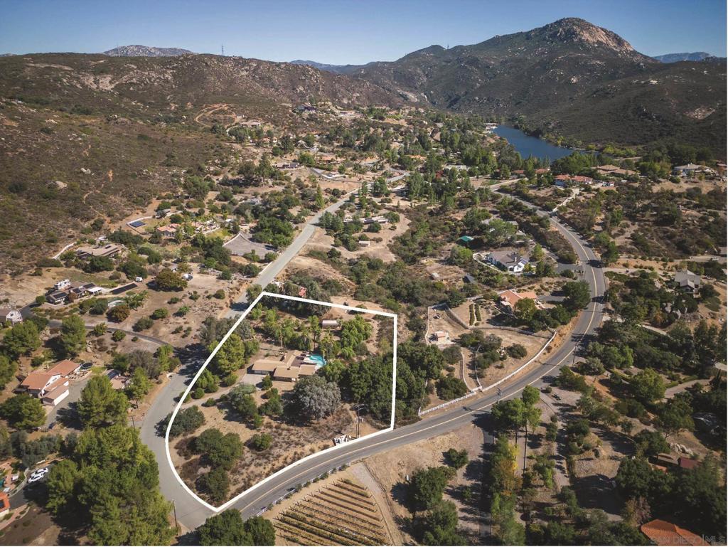 3515 Calle Colina Roca, Alpine, CA 91901