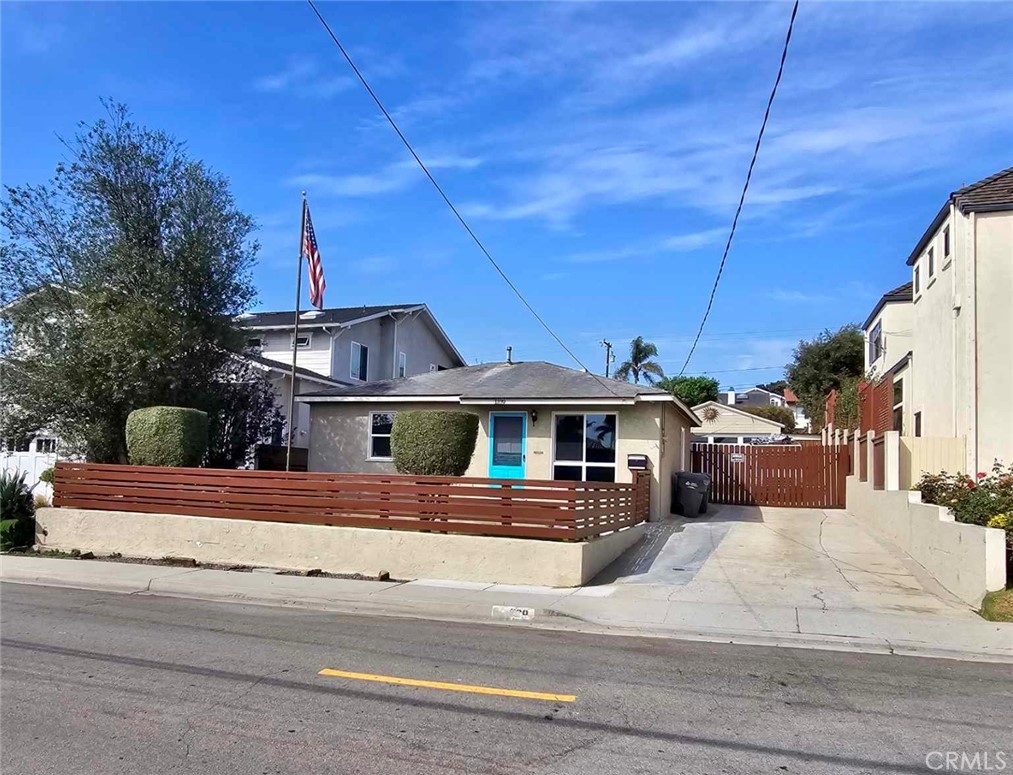 1109 Goodman Avenue, Redondo Beach, CA 90278