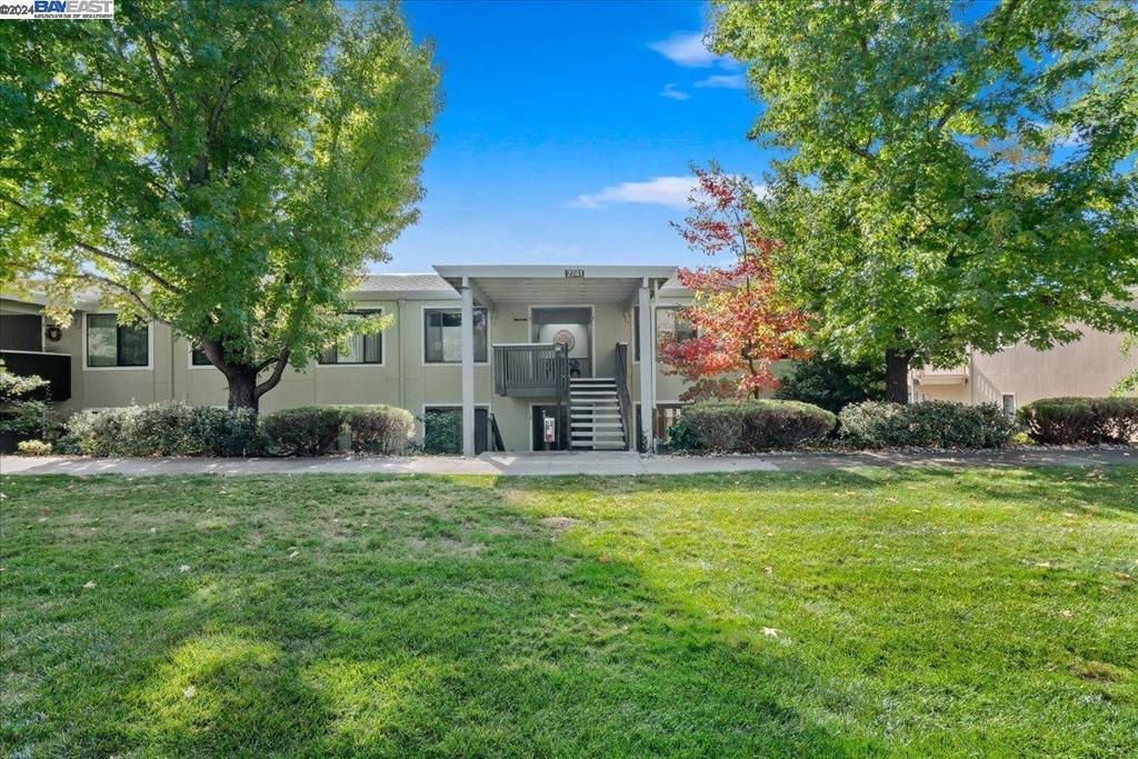 2741 Golden Rain Rd , #8, Walnut Creek, CA 94595