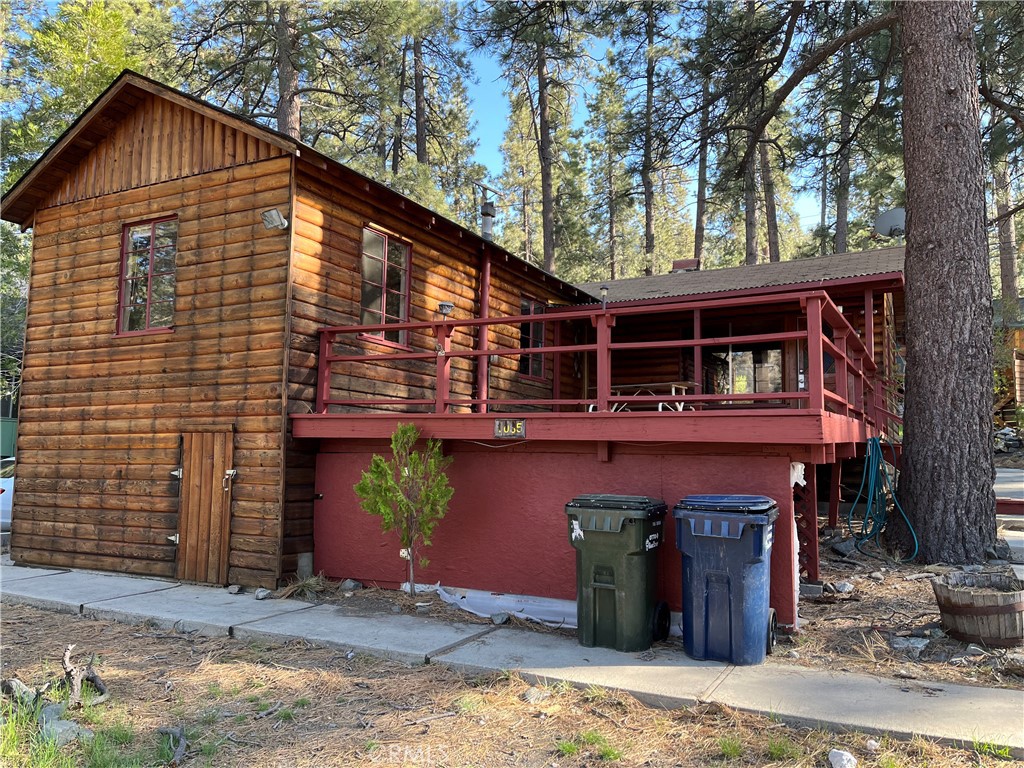 1085 Mockingbird Road, Wrightwood, CA 92397