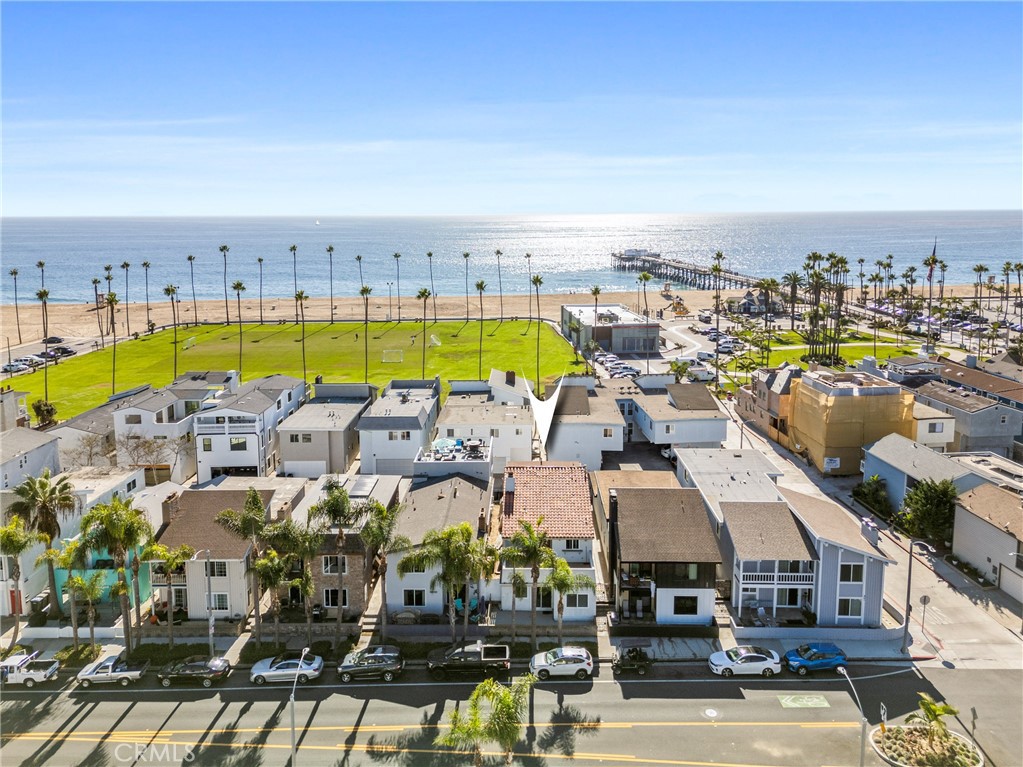 907 E Balboa Boulevard, Newport Beach, CA 92661