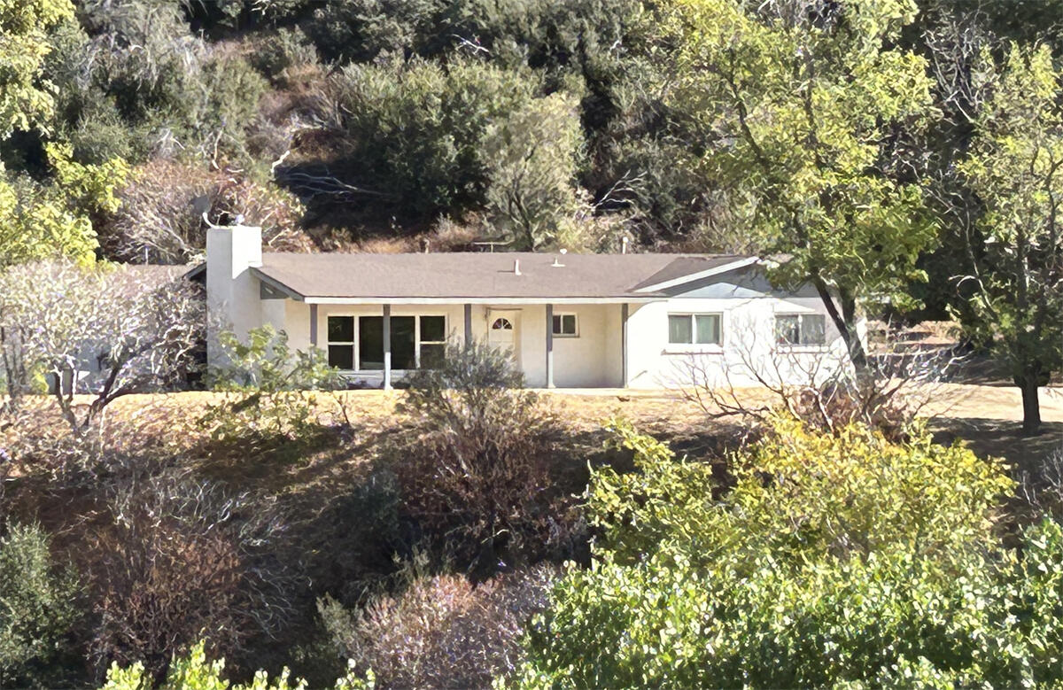 42930 Lake Hughes Road, Lake Hughes, CA 93532