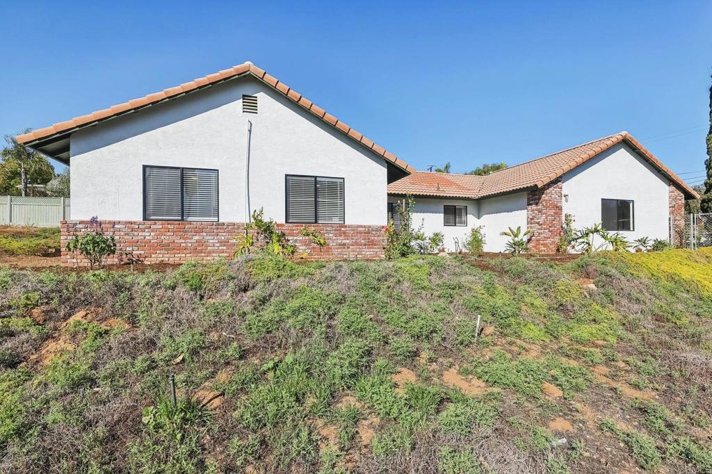 1340 Via Feliz, Fallbrook, CA 92028