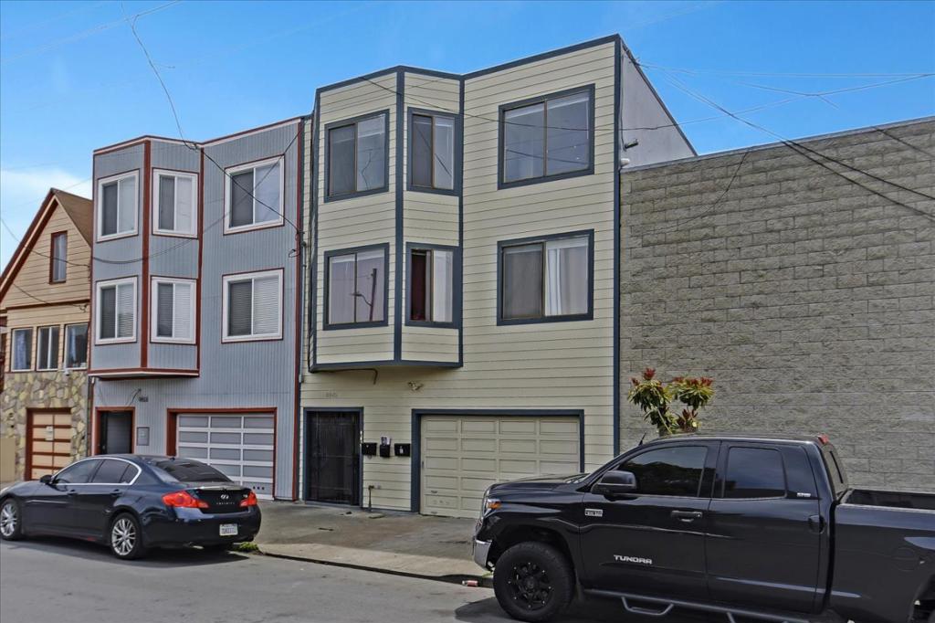 1475 Hawes Street, #B, San Francisco, CA 94124