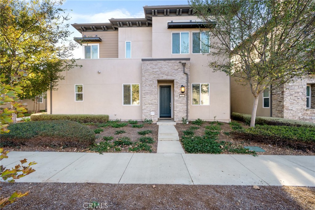 222 Follyhatch, Irvine, CA 92618