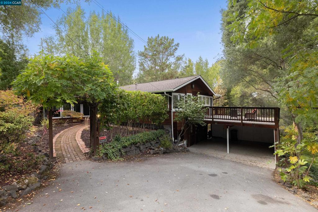 78 El Toyonal, Orinda, CA 94563