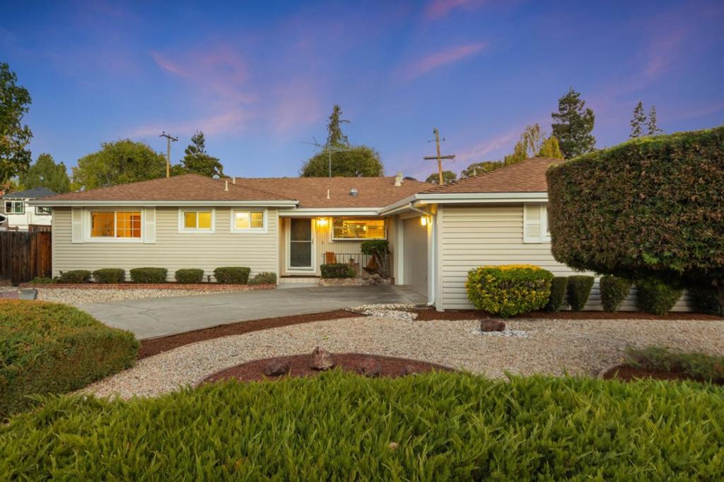 13098 Franklin Avenue, Mountain View, CA 94040