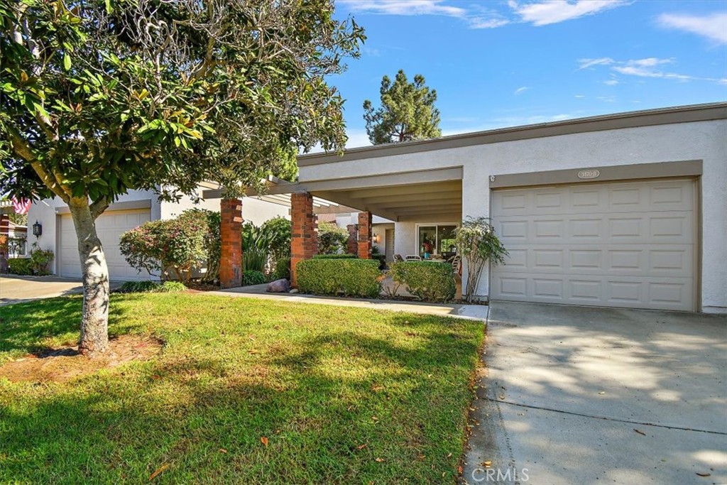 3470 Bahia Blanca , #B, Laguna Woods, CA 92637