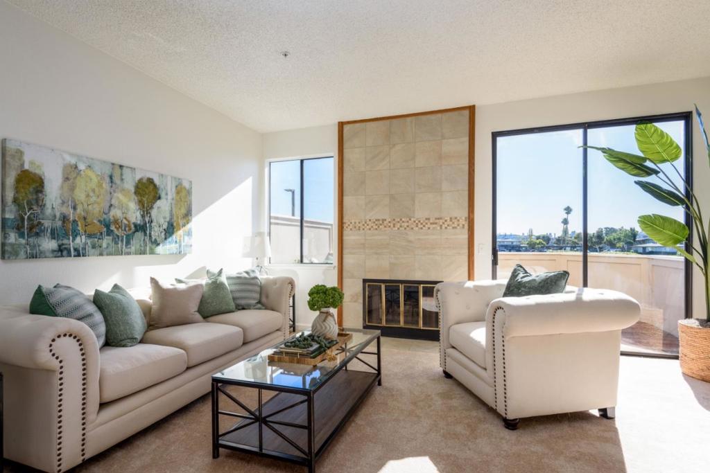 2203 Vista Del Mar, San Mateo, CA 94404