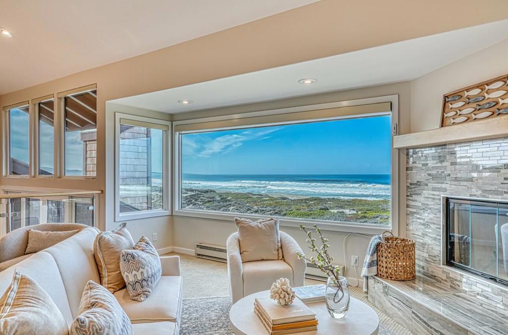 198 Monterey Dunes Way, Moss Landing, CA 95039