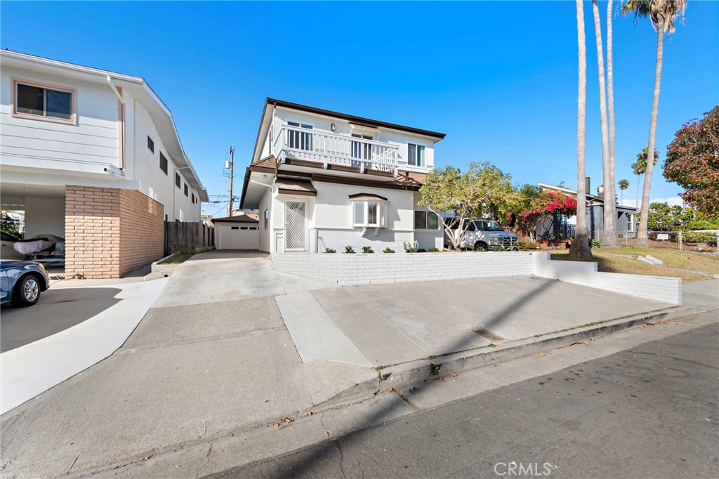 226 Avenida Aragon , #B, San Clemente, CA 92672