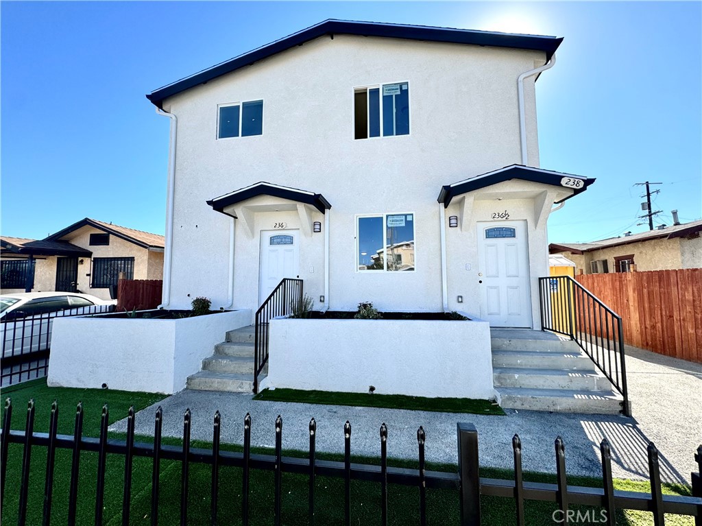 236 W 84Th Place, Los Angeles, CA 90003