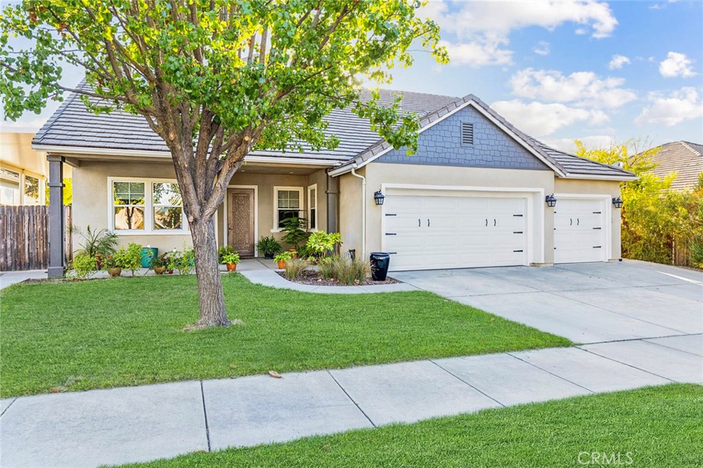 215 Silver Oak Drive, Paso Robles, CA 93446