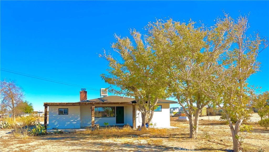 37118 185Th Street, Llano, CA 93544