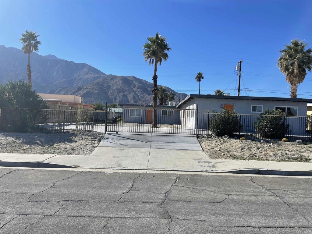 3945 El Dorado Boulevard, #1, Palm Springs, CA 92262