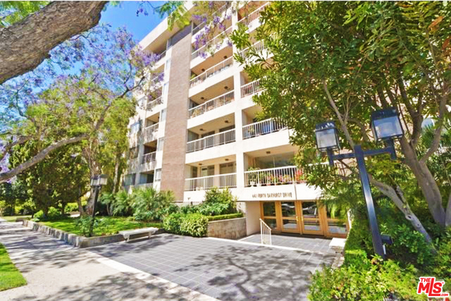 441 N Oakhurst Drive, #201, Beverly Hills, CA 90210