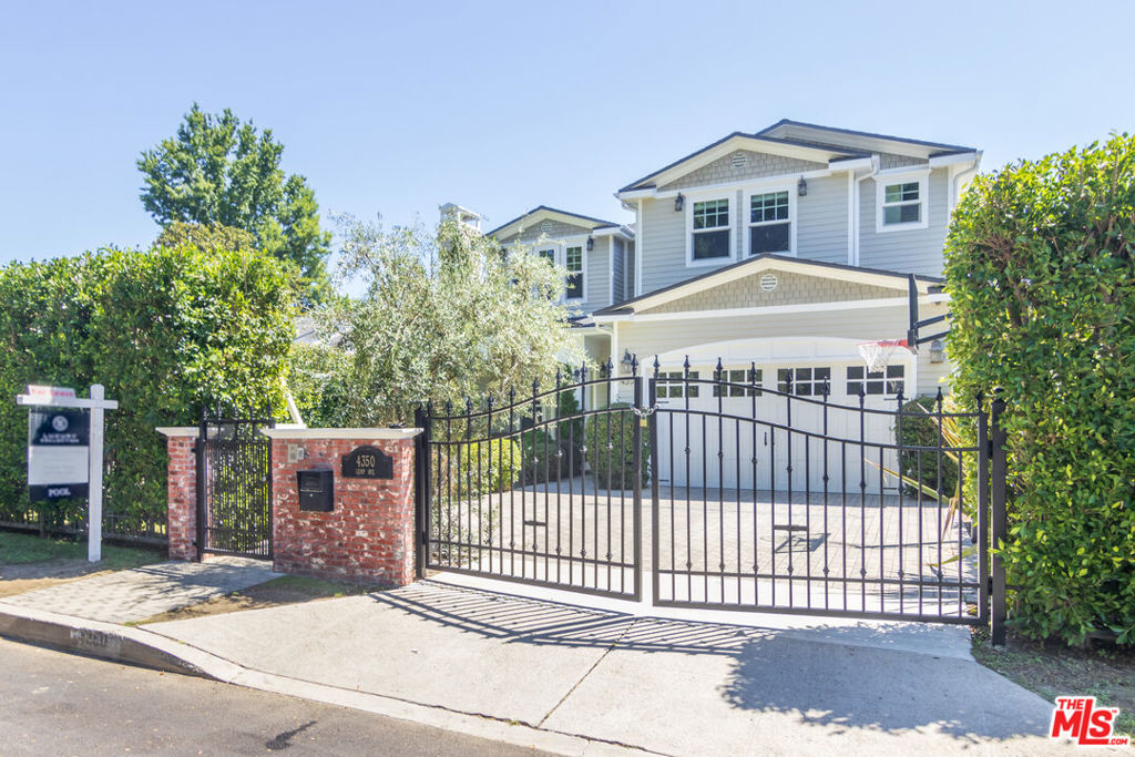 4350 Lemp Avenue, Studio City, CA 91604