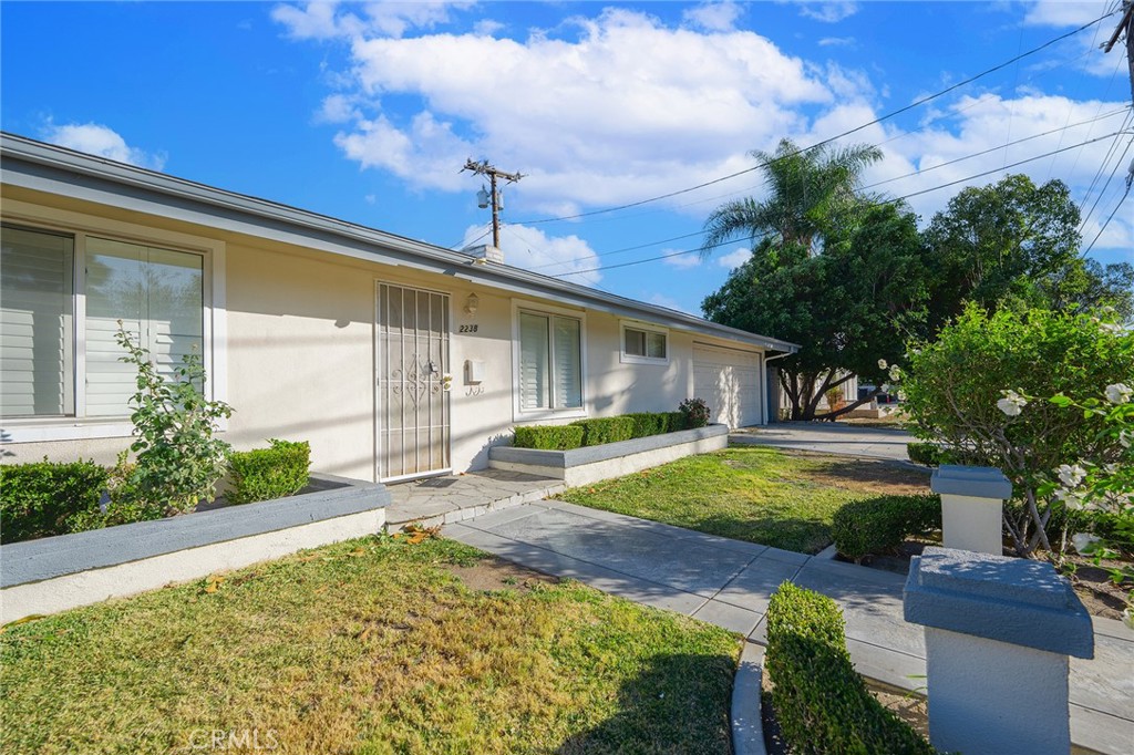 2238 W Larkspur Drive, Orange, CA 92868