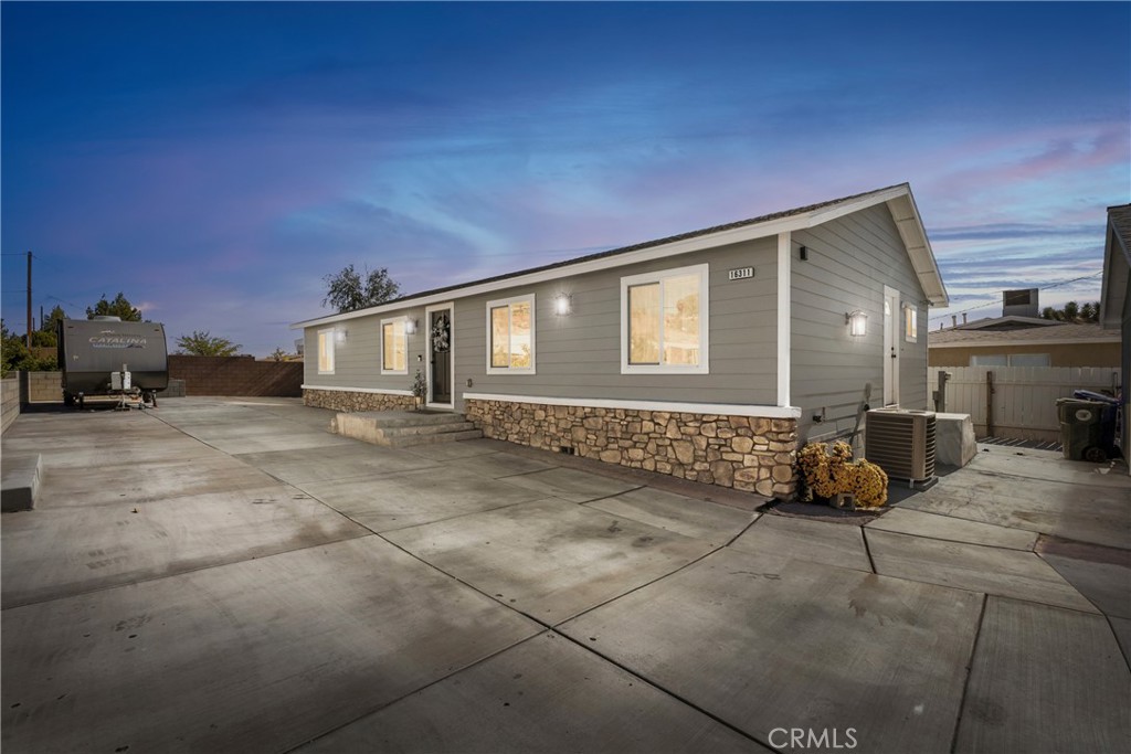 16311 Seneca Road, Victorville, CA 92395